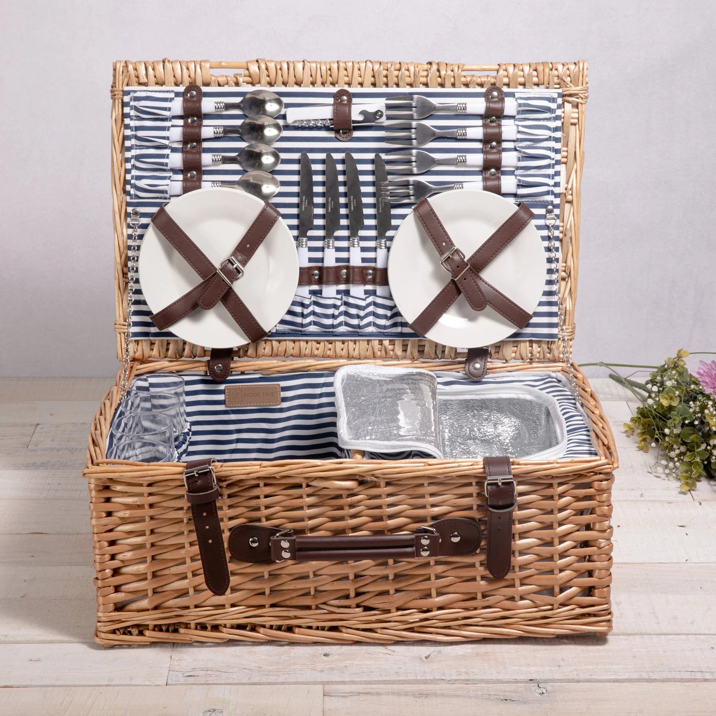 Belmont Picnic Basket for 4